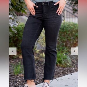 Lovervet MID RISE RAW HEM CROPPED FLARE Black